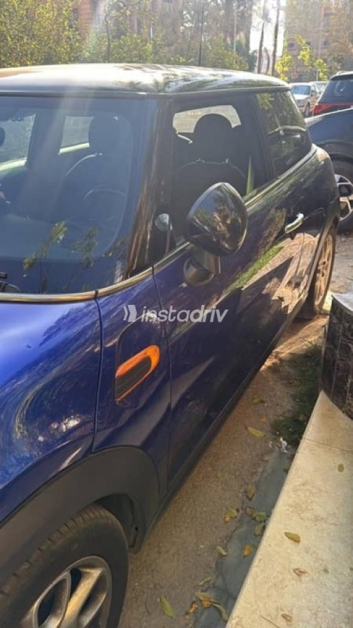 Mini Cooper 2019 Dark Blue Used for Sale - 4