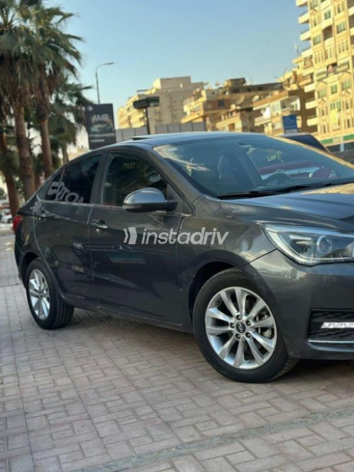 Chery Arrizo 5 2025 Gray Used for Sale - 10
