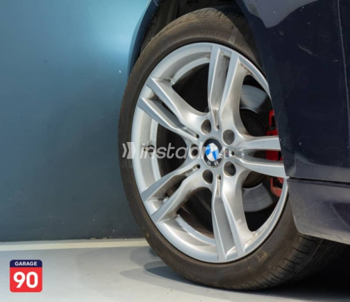 بي ام دبليو 320 2015 أزرق غامق مستعملة للبيع - 9