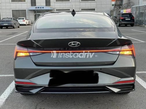 Hyundai Avante 2021 White Used for Sale - 5