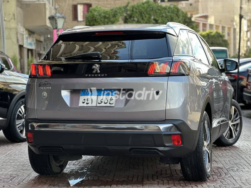 Peugeot 3008 2021 Silver Used for Sale - 2