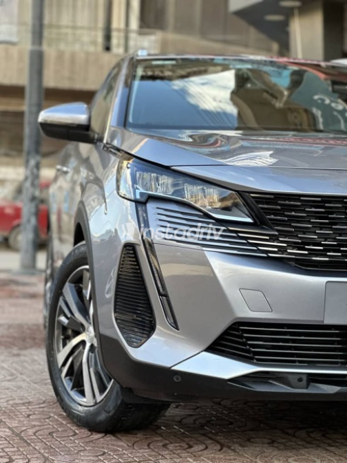 Peugeot 3008 2021 Silver Used for Sale - 4