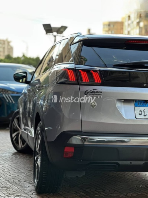 Peugeot 3008 2021 Silver Used for Sale - 6
