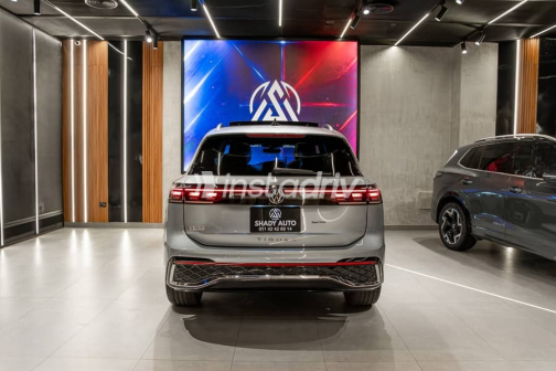 Volkswagen Tiguan 2025 Silver Used for Sale - 4