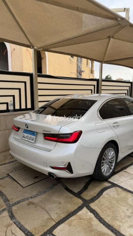 بي ام دبليو 320 2020 أبيض مستعملة للبيع - 3