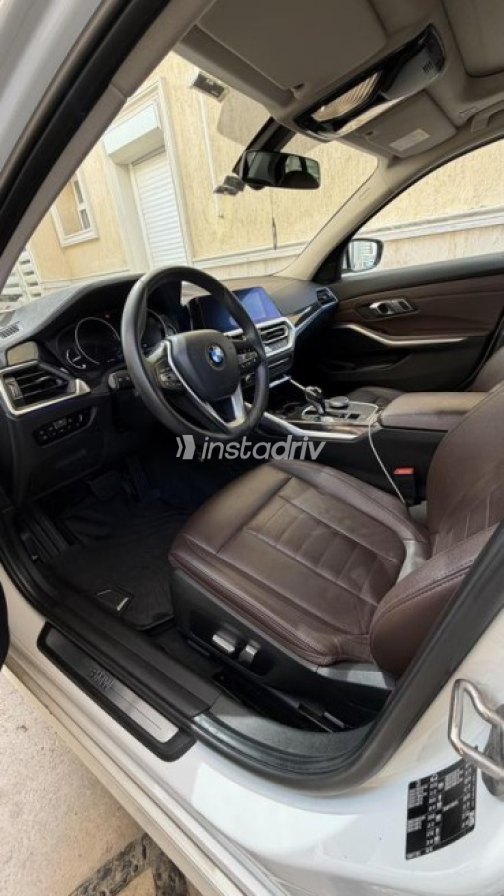 بي ام دبليو 320 2020 أبيض مستعملة للبيع - 7