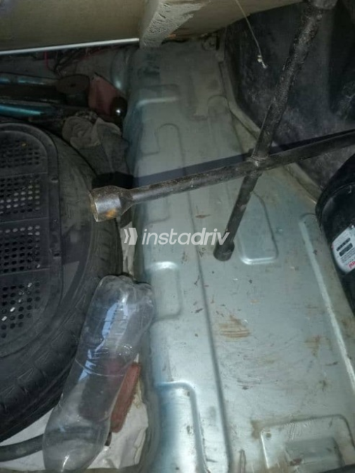 Hyundai Verna 2009 Silver Used for Sale - 3