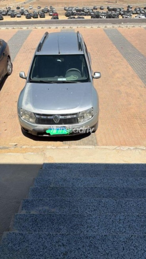 Renault Duster 2012 Silver Used for Sale - 1