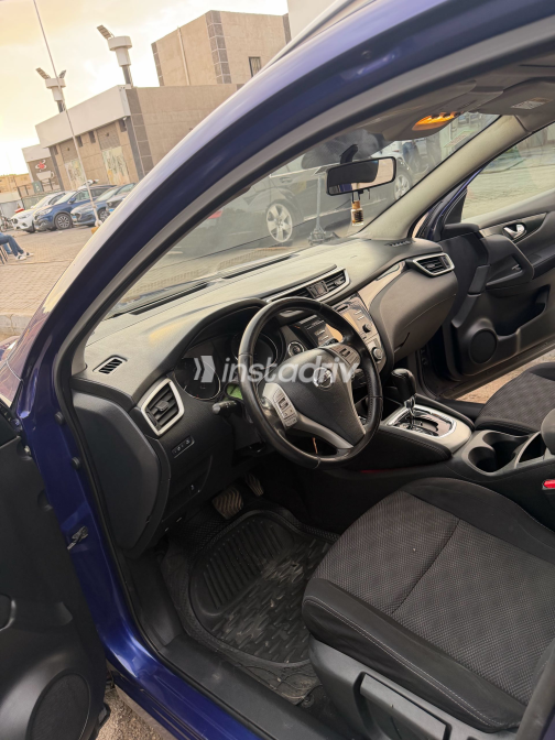 Nissan Qashqai 2017 Blue Used for Sale - 2