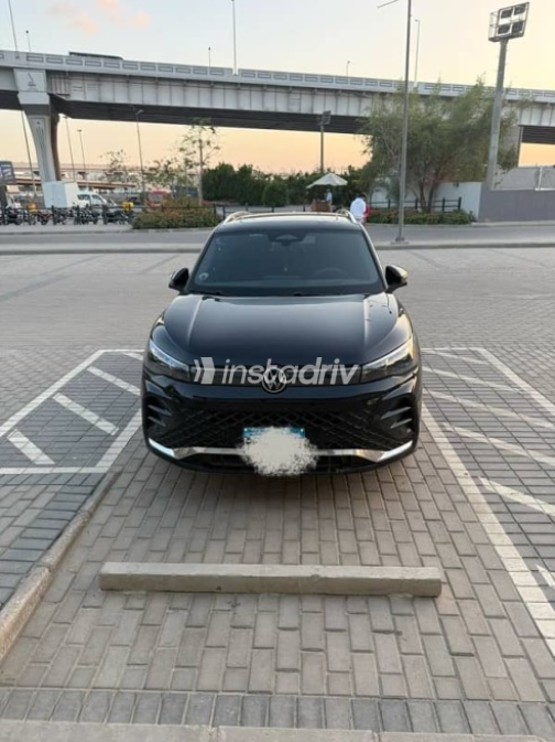 Volkswagen Tiguan 2025 Black Used for Sale - 6