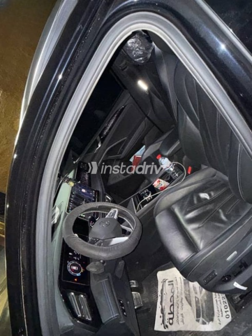Volkswagen Tiguan 2025 Black Used for Sale - 8