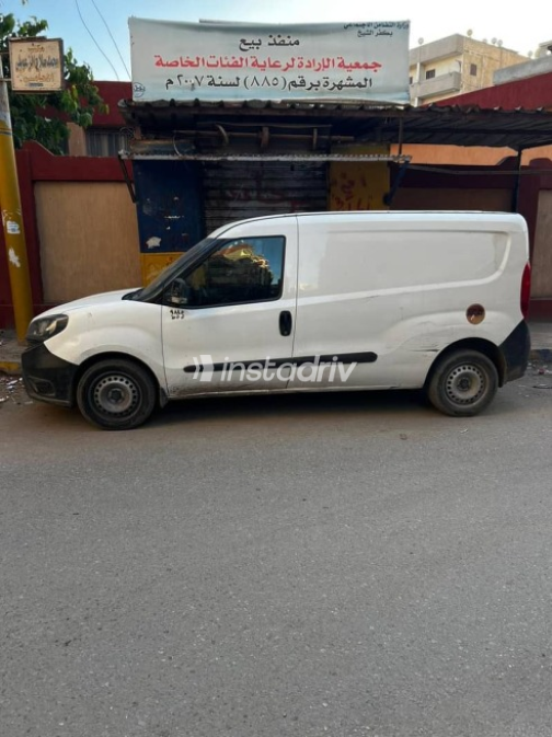 Fiat Doblo 2021 White Used for Sale - 3