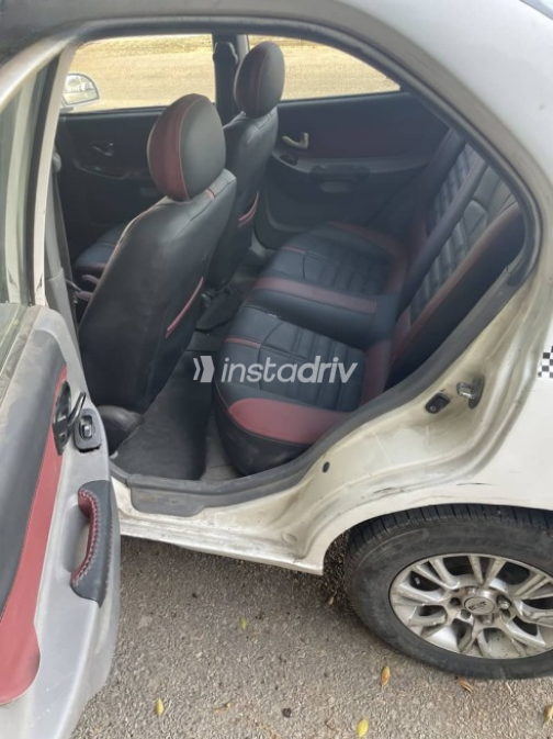 Hyundai Verna 2011 White Used for Sale - 5