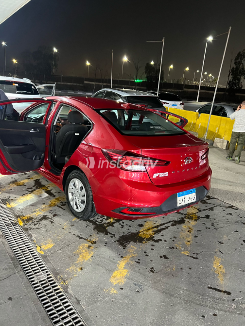 Hyundai Elantra AD 2019 Red Used for Sale - 6