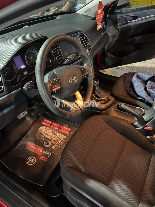Hyundai Elantra AD 2019 Red Used for Sale - 9