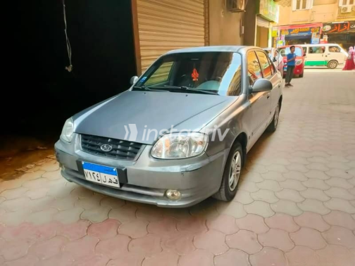 Hyundai Verna 2011 Gray Used for Sale - 3