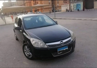 اوبل أسترا 2007 أسود مستعملة للبيع