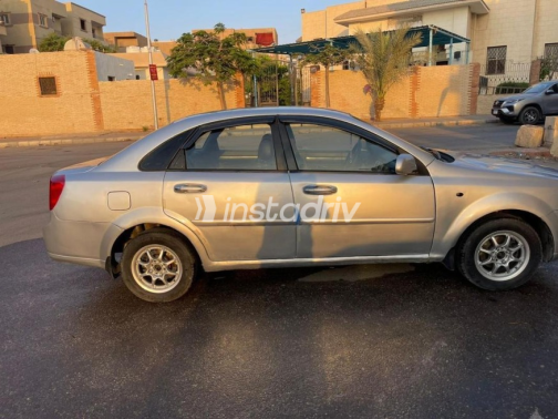 Chevrolet Optra 2008 Silver Used for Sale - 3