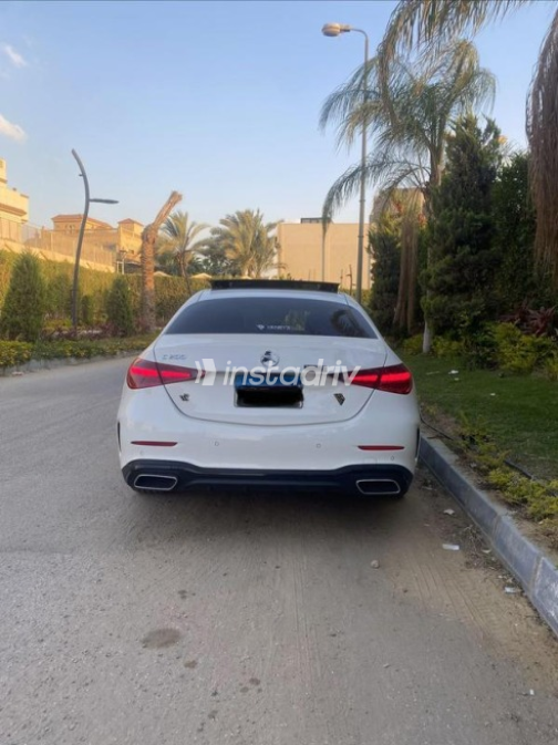 مرسيدس C 200 2023 أبيض مستعملة للبيع - 2