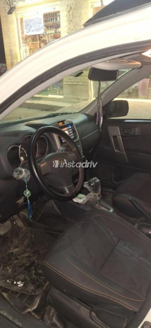 Daihatsu Grand terios 2016 White Used for Sale - 4