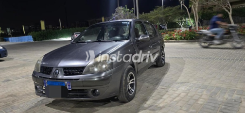 Renault Clio 2002 Gray Used for Sale - 1
