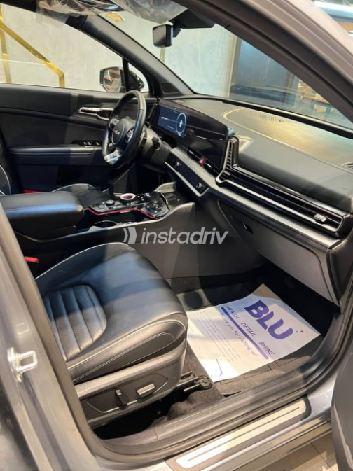Kia Sportage 2024 Silver Used for Sale - 9
