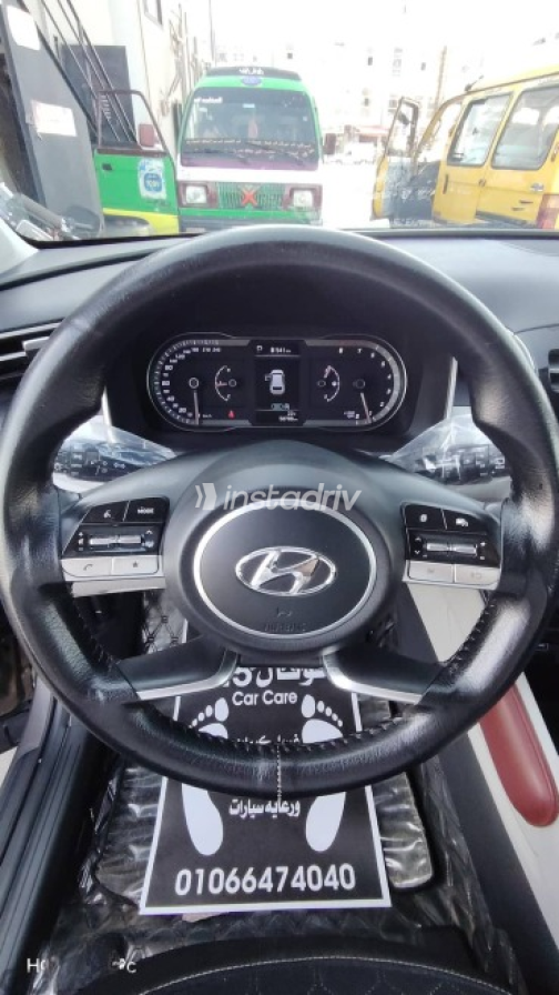 Hyundai Tucson 2023 Gold Used for Sale - 6