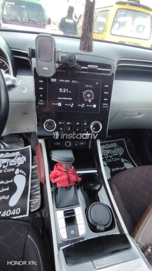 Hyundai Tucson 2023 Gold Used for Sale - 7