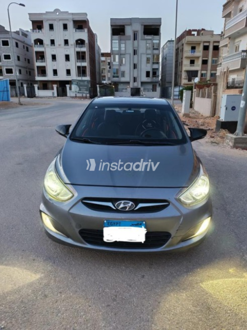 هيونداي اكسنت RB 2015 رمادي مستعملة للبيع - 3