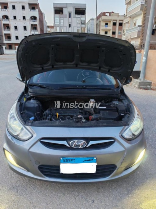 هيونداي اكسنت RB 2015 رمادي مستعملة للبيع - 6