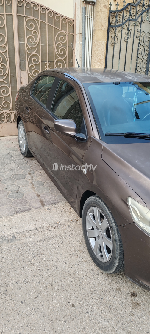 Peugeot 301 2016 Brown Used for Sale - 5