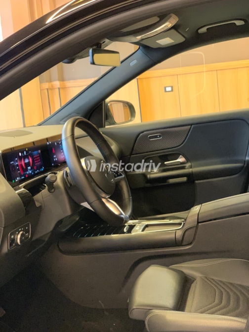 مرسيدس GLA 200 2024 أسود مستعملة للبيع - 2