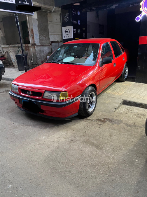 Opel Vectra 1995 Red Used for Sale - 9