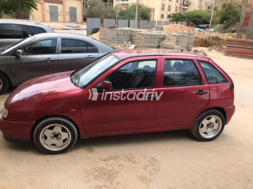 Seat Ibiza 1998 Burgundy Used for Sale - 3