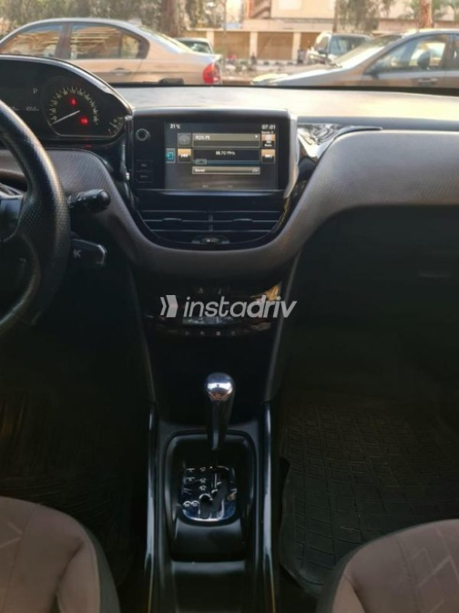 Peugeot 2008 2015 Black Used for Sale - 8