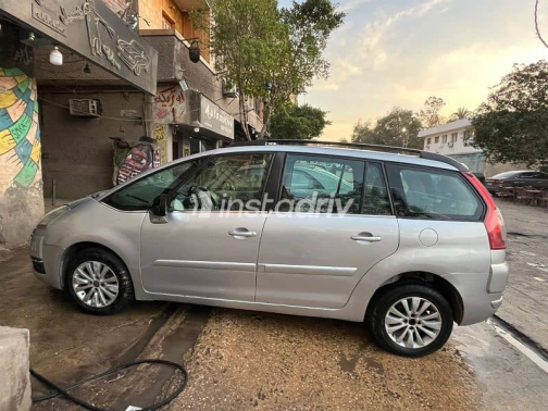 Citroën C4 Grand Picasso 2009 White Used for Sale - 10