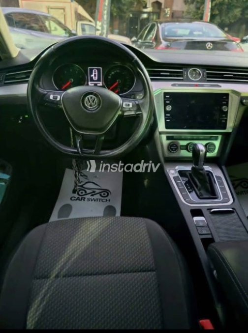 Volkswagen Passat 2019 White Used for Sale - 3