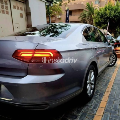 Volkswagen Passat 2019 White Used for Sale - 4