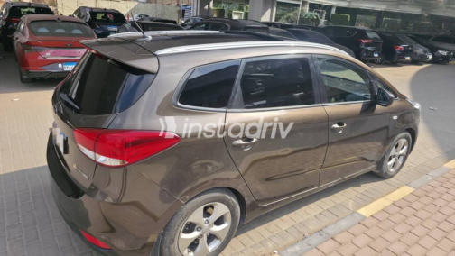 Kia Carens 2017 Brown Used for Sale - 3