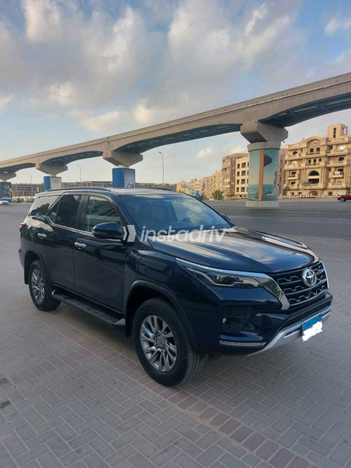 Toyota Fortuner 2022 White Used for Sale - 5