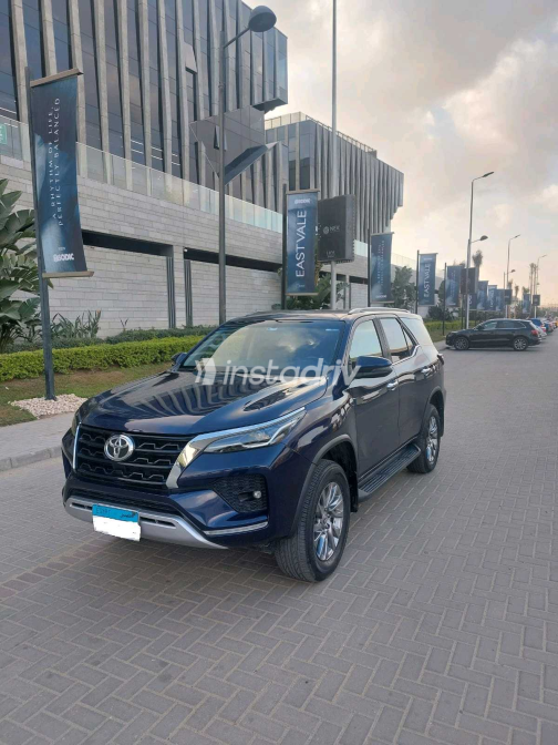 Toyota Fortuner 2022 White Used for Sale - 7