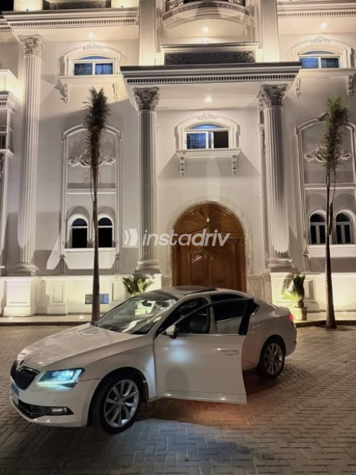 Skoda Superb 2019 White Used for Sale - 3