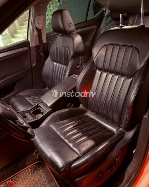 Skoda Superb 2019 White Used for Sale - 8