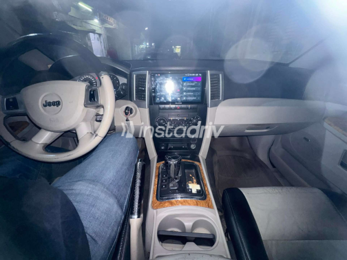 Jeep Grand Cherokee 2010 Black Used for Sale - 3