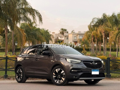 Opel Grandland 2021 Gray Used for Sale - 3