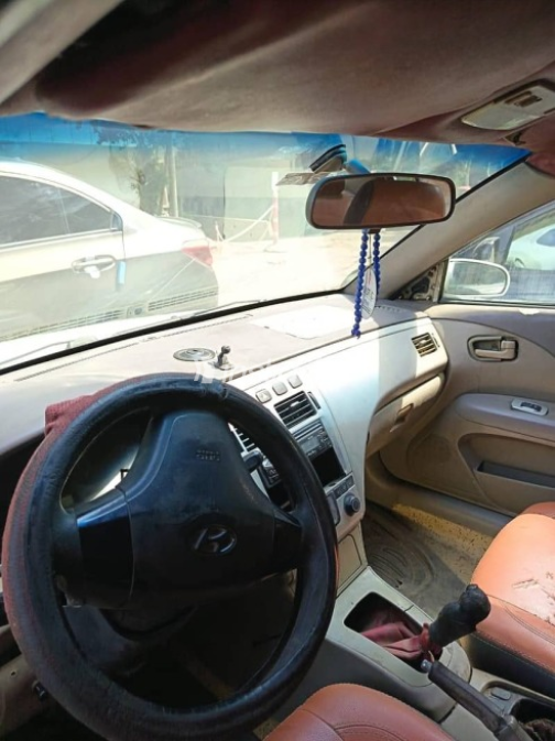 اسبيرانزا A516 2009 أبيض مستعملة للبيع - 5