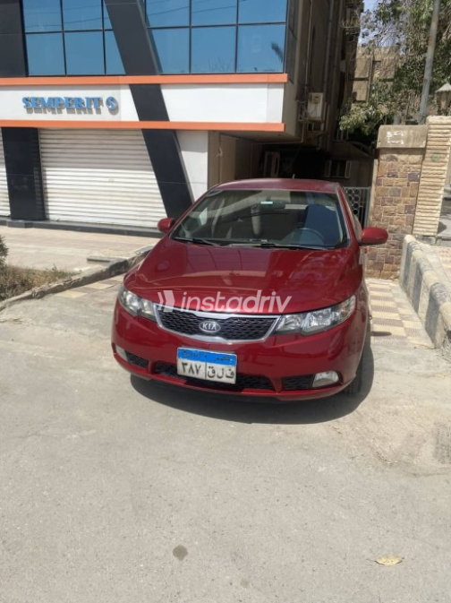Kia Cerato 2012 Red Used for Sale - 1