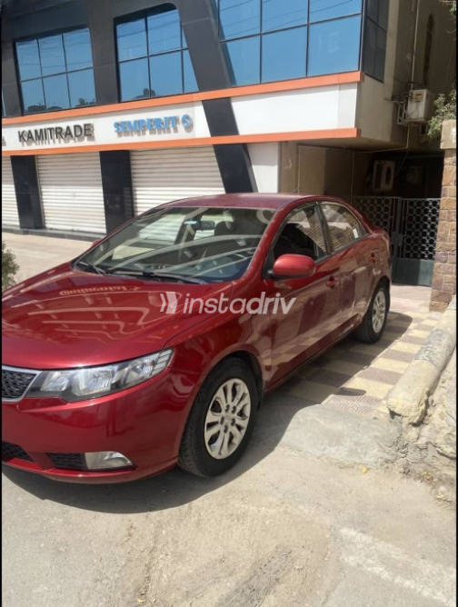 Kia Cerato 2012 Red Used for Sale - 3