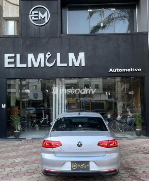 فولكس فاغن باسات 2021 رمادي مستعملة للبيع - 8