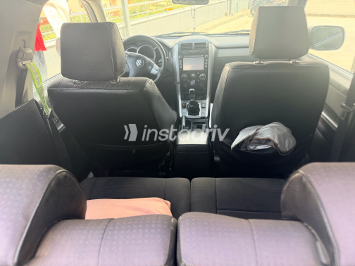 Suzuki Grand vitara 2010 Gray Used for Sale - 4